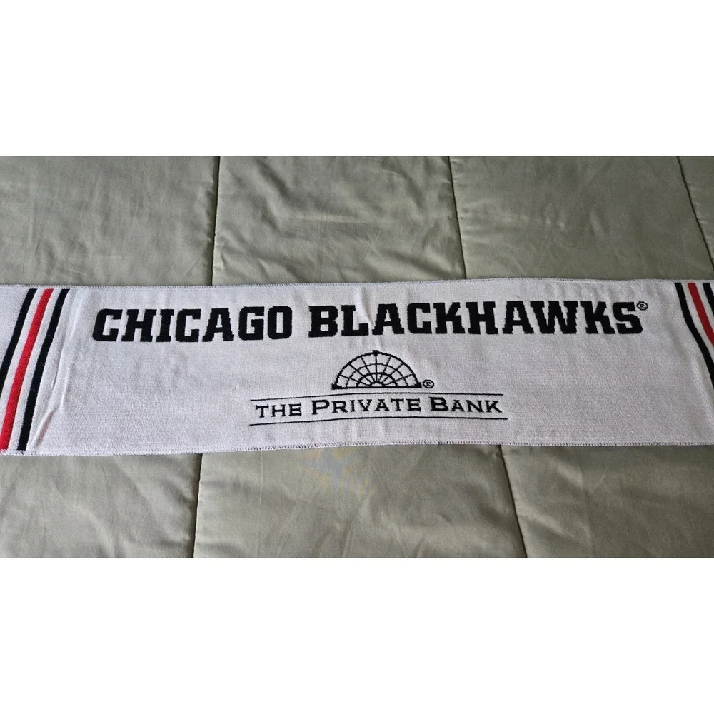Rare Chicago Blackhawks Double Sided Knit Fringe Scarf NHL Hockey Fan Winter